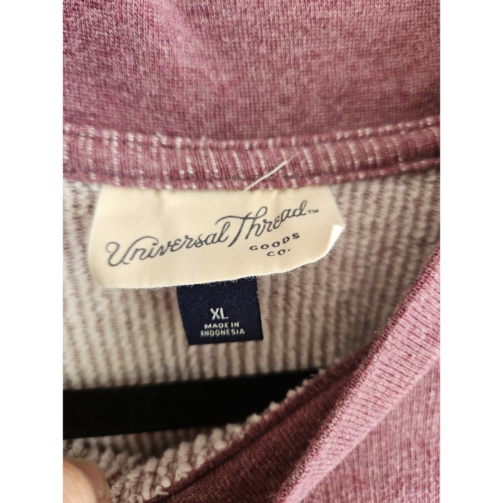 Universal Thread Extra Large Pullover Sweatshirt Raspberry - Picture 2 of 5